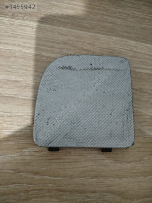 Renault Kangoo 3 ön tampon çeki demiri kapağı