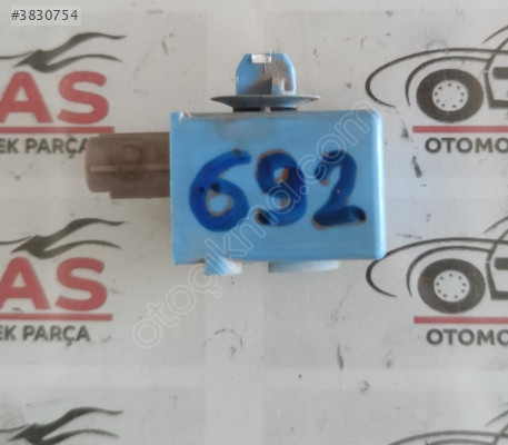 TOYOTA COROLLA KONTROL RÖLESİ 89747-05010 89343-12020