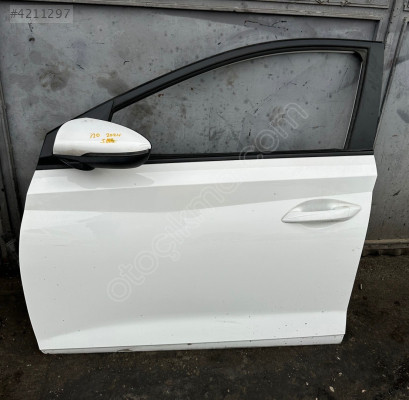 2023 Hyundai i20 sol ön kapı dolu