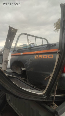 MITSUBISHI L200 MAGNUM KASA ARKA KASA KOMPLE