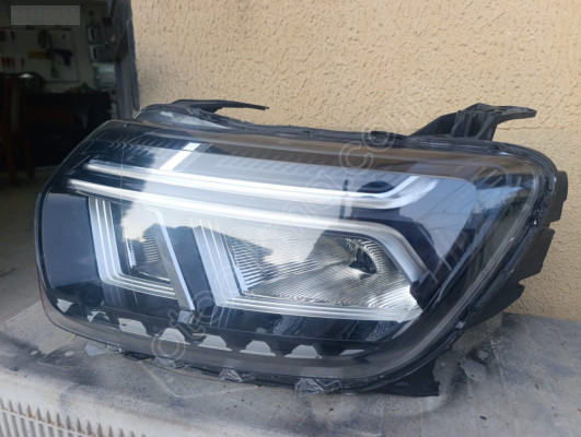 DACİA DUSTER SOL FAR LEDLİ ORJİNAL ÇIKMA