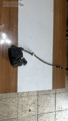 2015-2019 WV GOLF 7 SAĞ ÖN KAPI KİLİDİ ORJ ÇIKMA