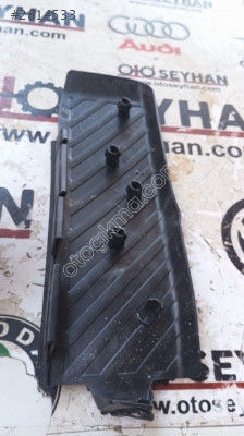 8K1864777 Audi A4 2014 sol ayak dinlendirme kapağı