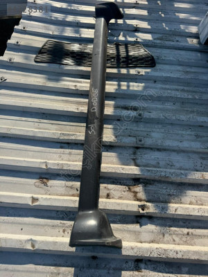 DODGE SAĞ MARŞPİYEL PLASTİĞİ