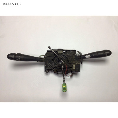 Renault Clio Far Sinyal Kolu