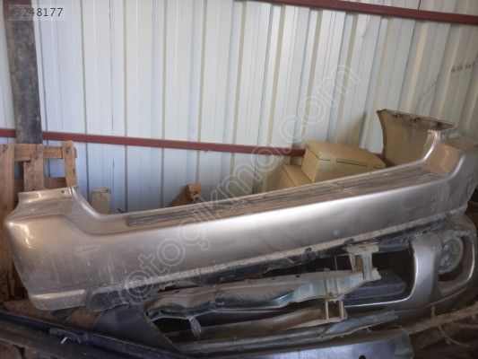 Subaru legacy arka tampon