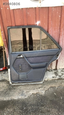 Mercedes w124 sağ arka kapı döşemesi