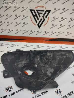 RENAULT CLİO 5 SOL FAR KASASI
