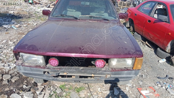 Ford Taunus motor kaputu yedek parça