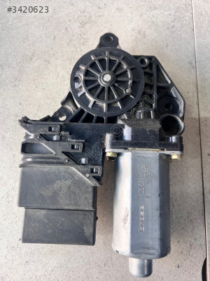 Volkswagen Golf-Bora Arka Cam motoru 105407-301
