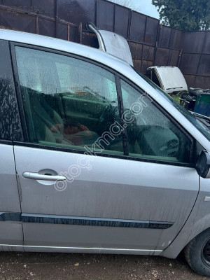 Renault scenic sağ ön kapı dolu hatası çıkma yedek parça