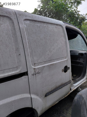 Fiat doblo 2005 model  sağ sürgülü  kapı  orijinal çıkma