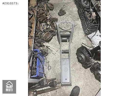 Mercedes E200 Orta Konsol Çıkma