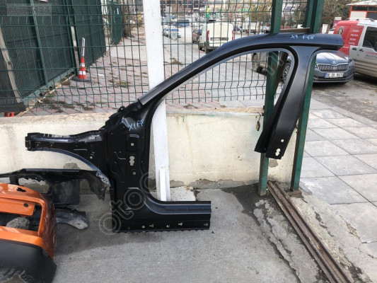 BMW X1 F48 SOL ÖN DİREK