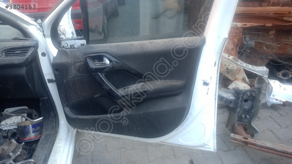 peugeot 208 sağ ön kapı döşemesi