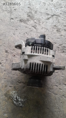 Renault clio 1.4 8v    1.6 8v sarz dinamosu yedek parça