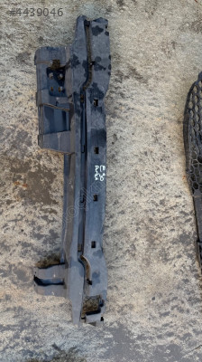 Bmw e90 arka tampon demiri