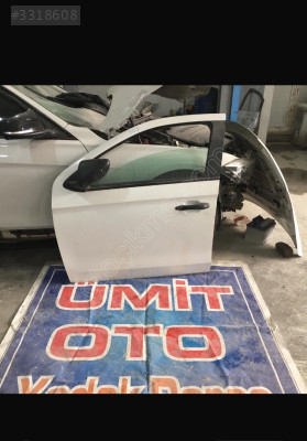 Peugeot 301 sol ön kapı çıkma