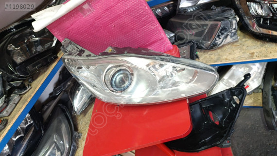 Ford c Max zenon sağ far