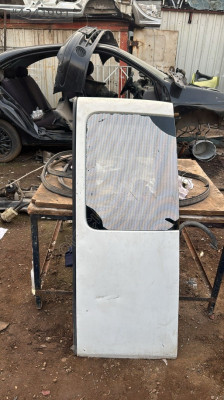 Fiat Doblo bagaj kapağı sağ arka