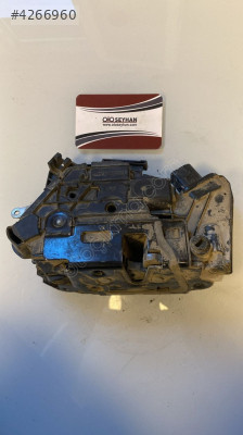 6J0839016F seat ibiza 2015 sağ arka kapı kilidi