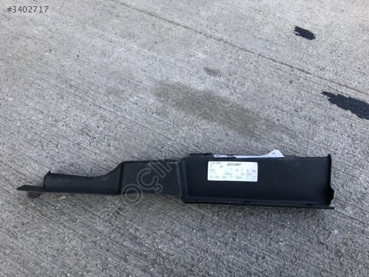 VOLVO XC40 ÖN PANEL SOL DÖŞEME 32131857