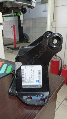 Opel Meriva A Sağ Ön Tampon Darbe Amortisörü GM