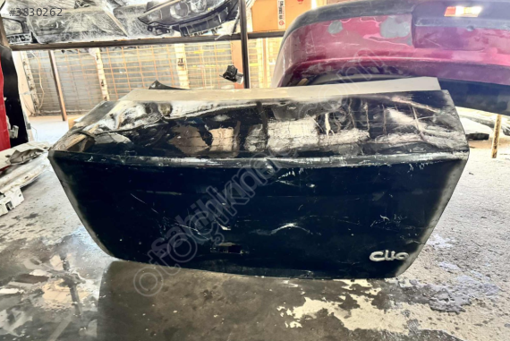 RENAULT CLİO BAGAJ KAPAĞI ORJİNAL EYUPCAN OTO'DA