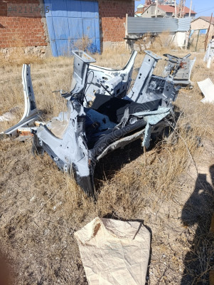 Ford courier sağ sol ön podya şase