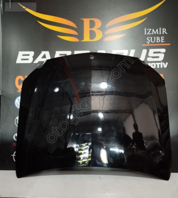 MERCEDES-BENZ C SERİSİ W205 MOTOR KAPUTU HATASIZ