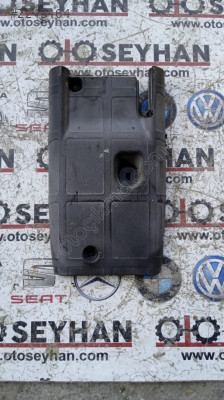 3C0858625A Passat B6 direksiyon kolonu alt kaplaması süngeri