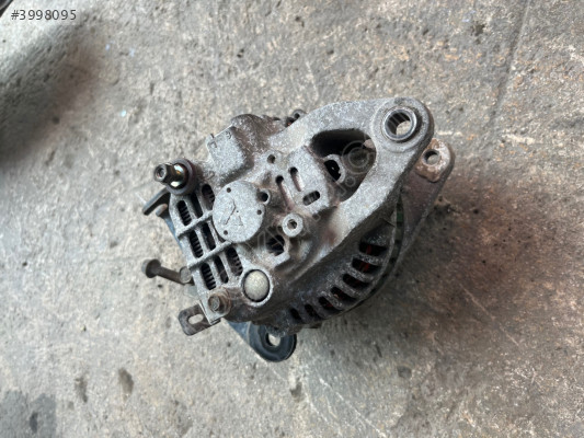 Mazda 626 Şarz Dinamosu
