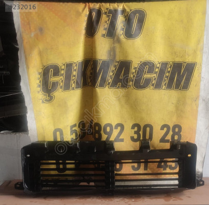 VOLVO XC40 ÖN HAVALANDIRMA PANELİ 31455415