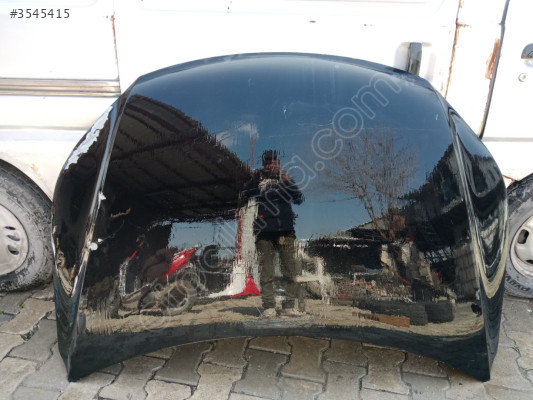 Volkswagen Tiguan motor kaput çıkma orjinal