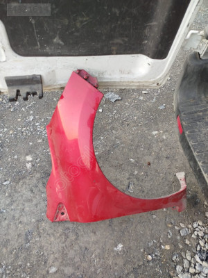 RENAULT CLİO 4 SAĞ ÖN ÇAMURLUK ORİJİNAL ÇIKMA