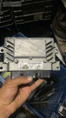FORD FIESTA CİKMA MOTOR BEYNI BV21-12A650