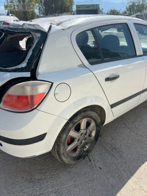 OPEL ASTRA H SAG ARKA KAPI MERT OTO