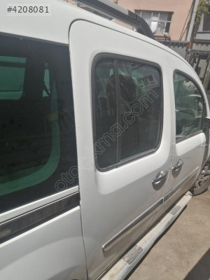 RENAULT KANGOO SAĞ SÜRGÜLÜ KAPI KONUK OTO 05366077016