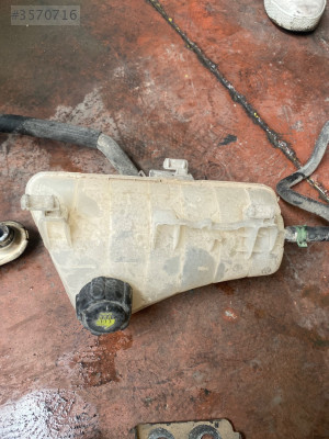 RENAULT KANGOO 3 YEDEK SU DEPOSU