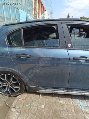 Fiat egea cross sağ arka kapı hatasız