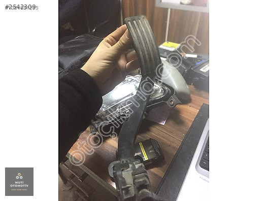Ford Connect Gaz Pedalı 7T11-9F836-CC