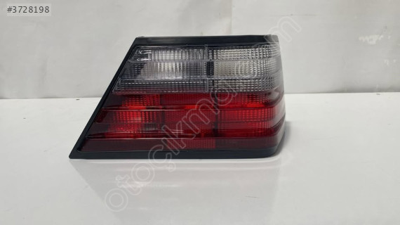 W124 ARKA STOP LAMBASI SAĞ FÜME E200 1993 1994 1995 1996 SIFIR