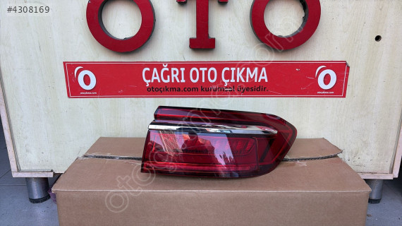 AUDİ A8 SAĞ DIŞ STOP 4N5945091B 092BB ÇAĞRI OTO MASLAK