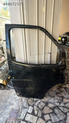 FORD TRANSİT SAĞ ÖN KAPI