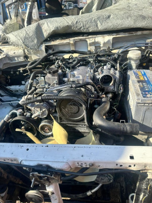 Mitsubishi L200 2012-2015 çıkma motor euro5