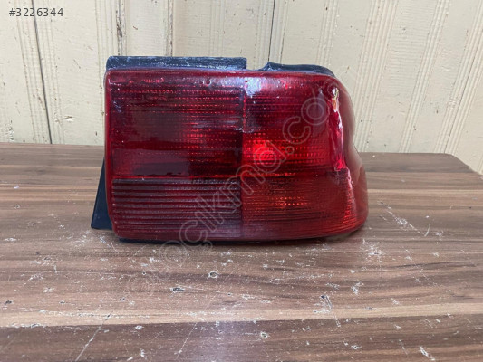Orjinal Çıkma Ford Escort Sağ Stop Lambası - Hatchback Modeli