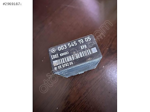 MERCEDES W124-126-201 ORJİNAL YAKIT POMPA RÖLESI 0035451905