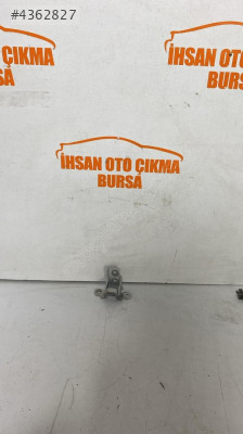 Clio 4 sağ arka kapı menteşesi