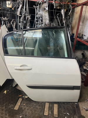MEGANE 2 SAĞ ARKA KAPI HATASIZ ORJİNAL ÇIKMA PARÇA