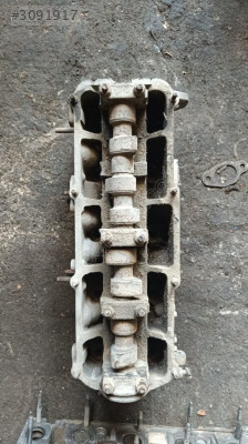 Audi B3  90 SERİSİ  0261033730 SİLİNDİR KAPAĞI